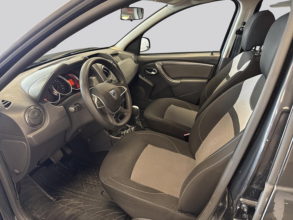 Vehicle Image 8
