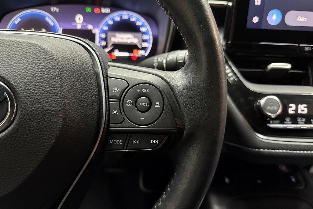 Vehicle Image 13