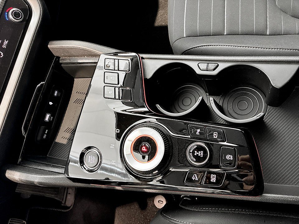 Vehicle Image 11