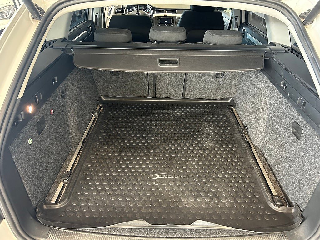 Vehicle Image 27