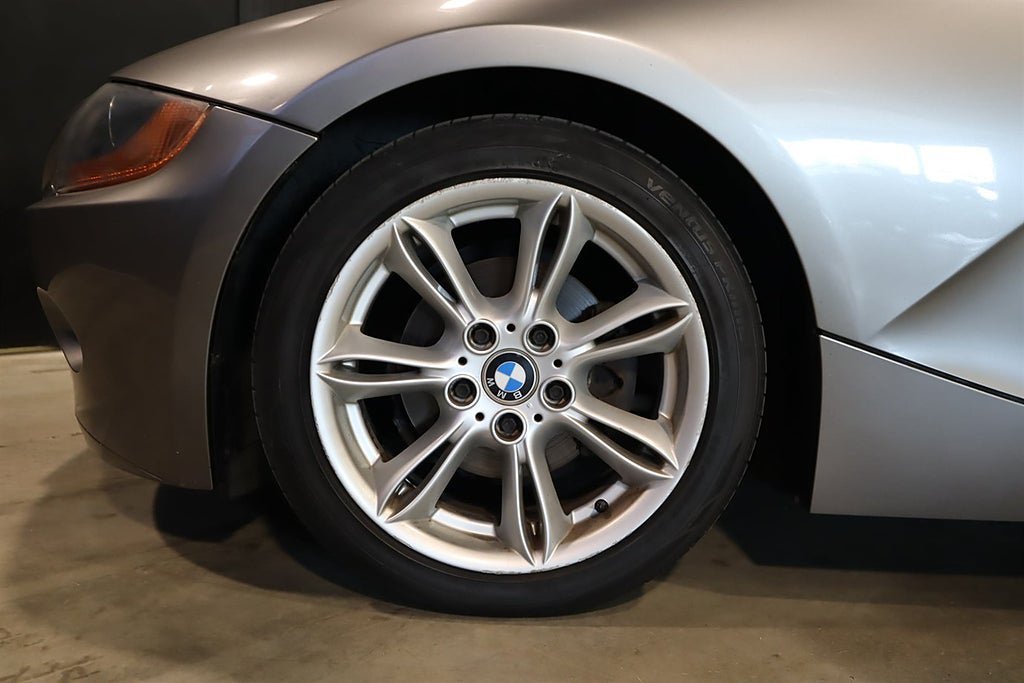 Vehicle Image 20
