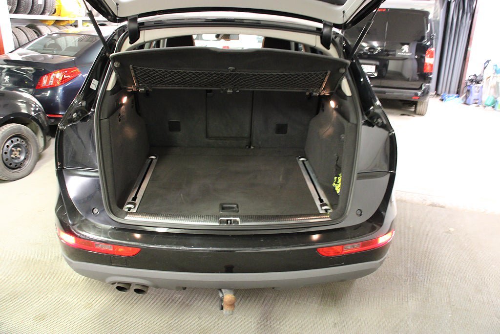 Vehicle Image 12