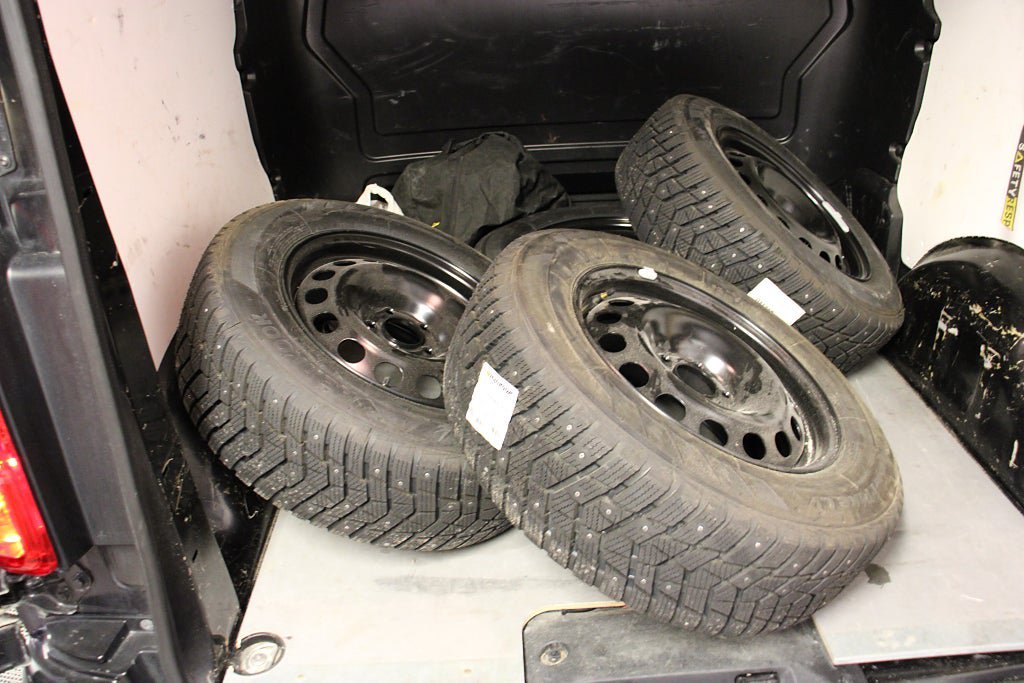 Vehicle Image 13