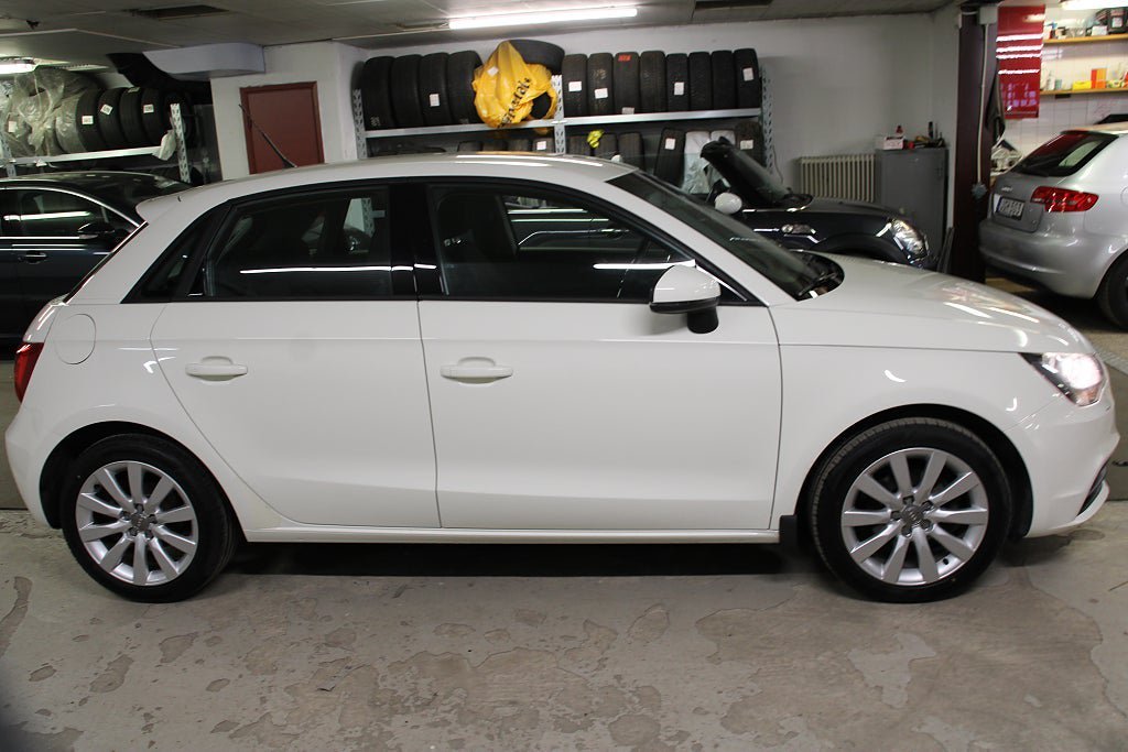 Vehicle Image 16