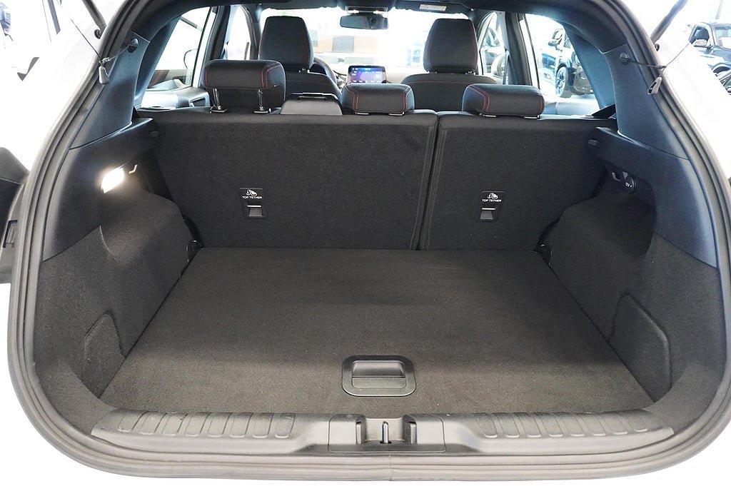 Vehicle Image 9
