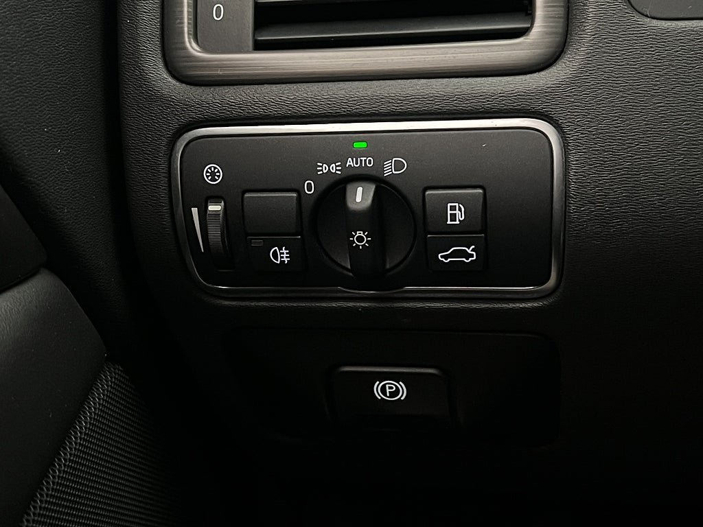 Vehicle Image 27