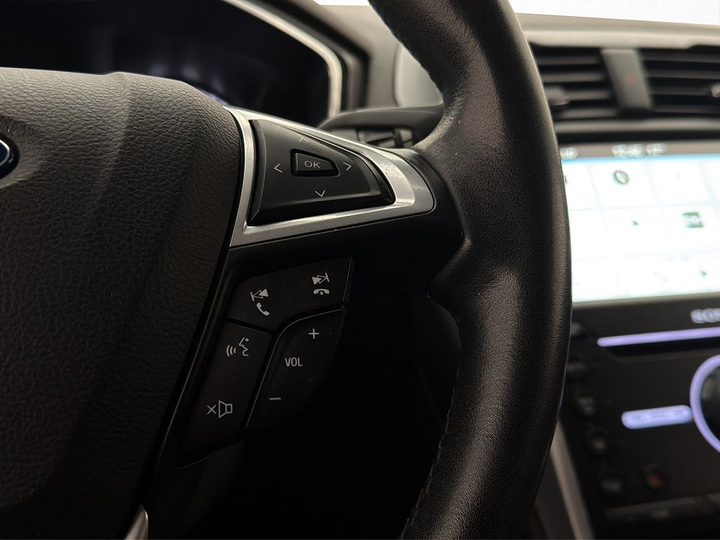 Vehicle Image 30