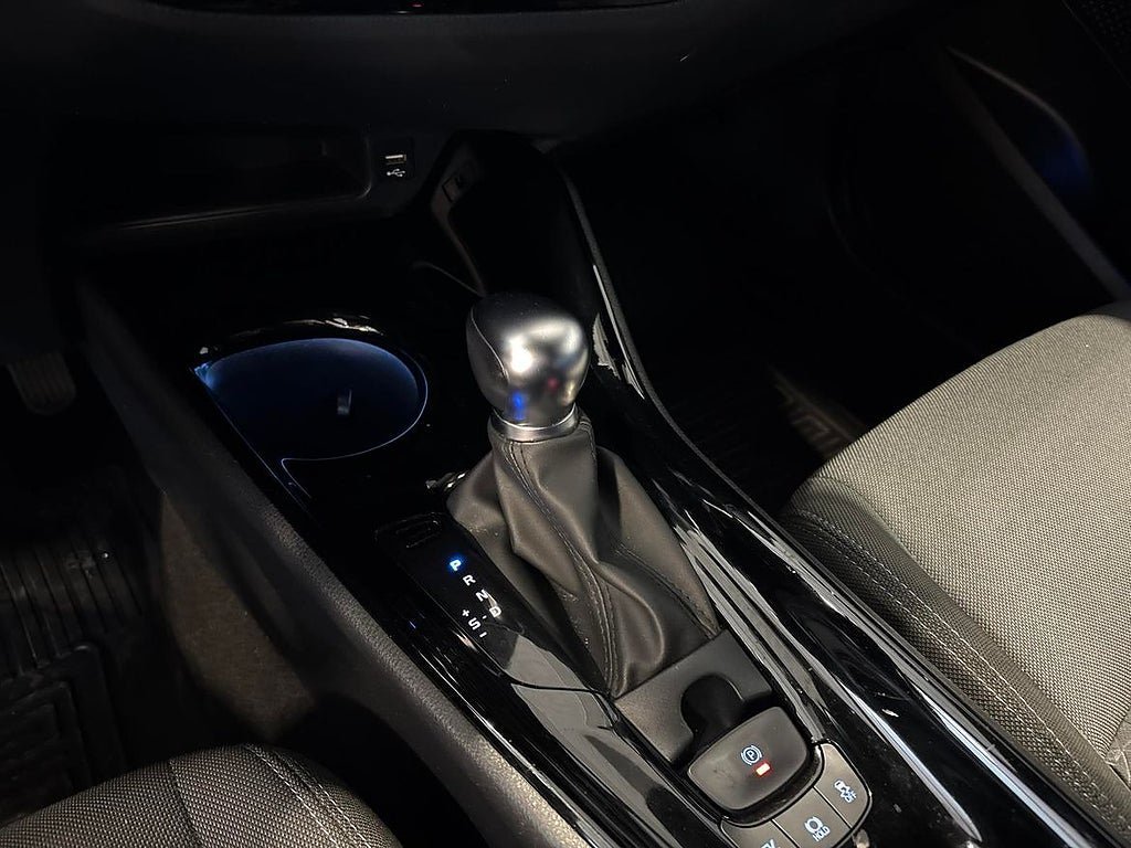 Vehicle Image 18