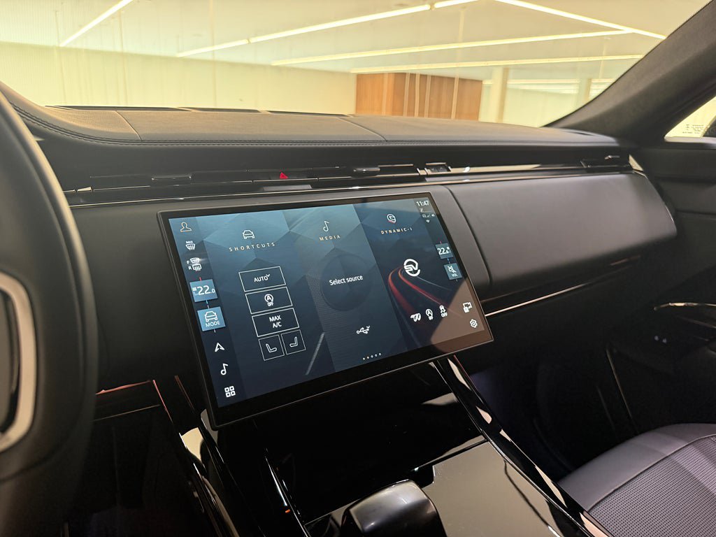 Vehicle Image 14