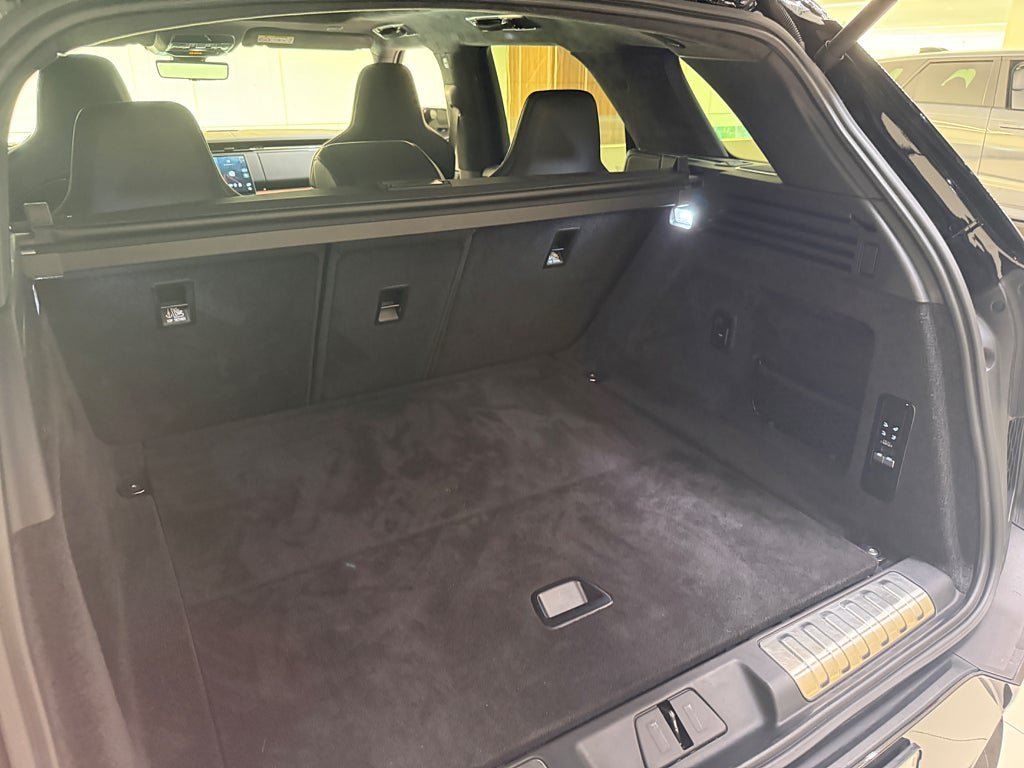 Vehicle Image 22