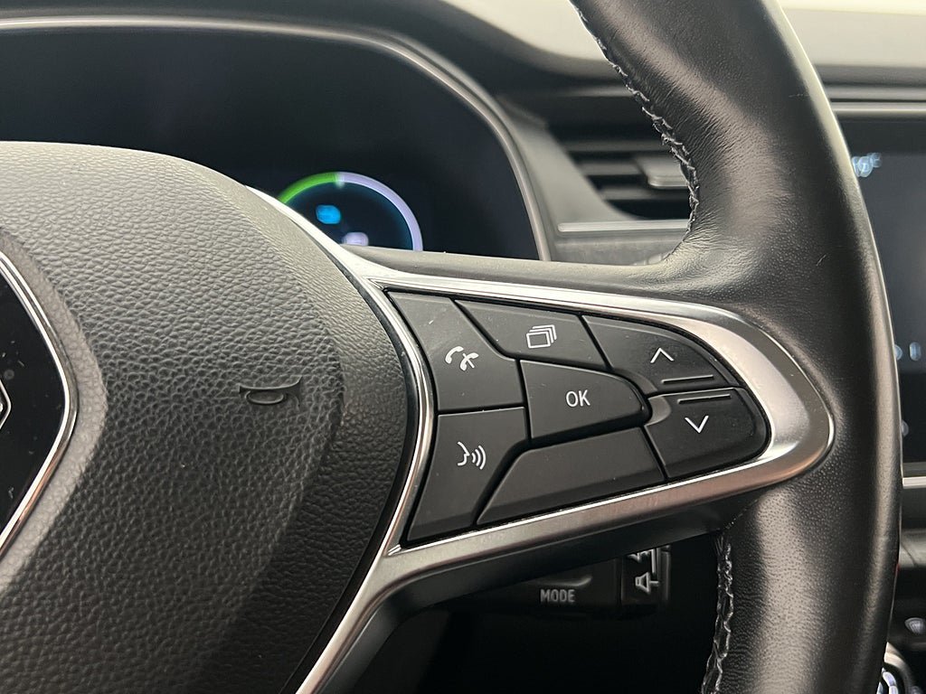 Vehicle Image 24