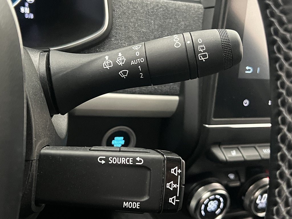 Vehicle Image 26