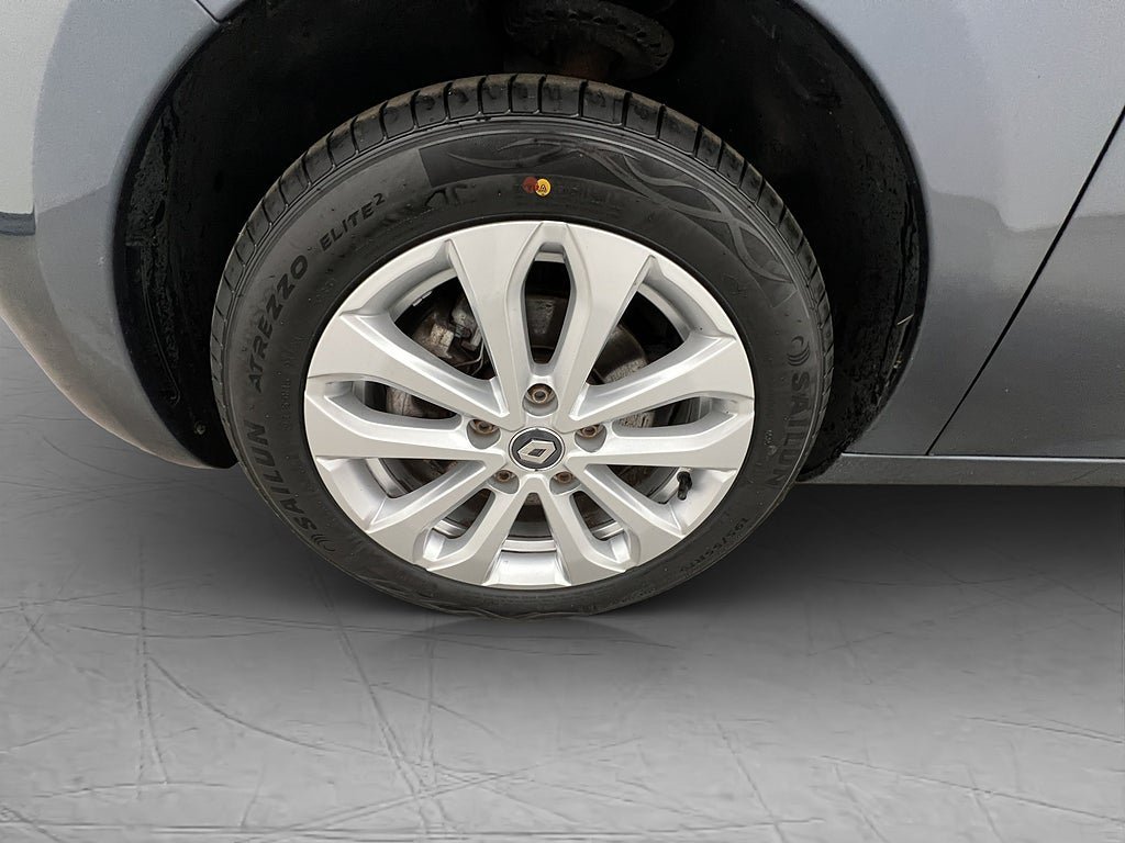 Vehicle Image 27