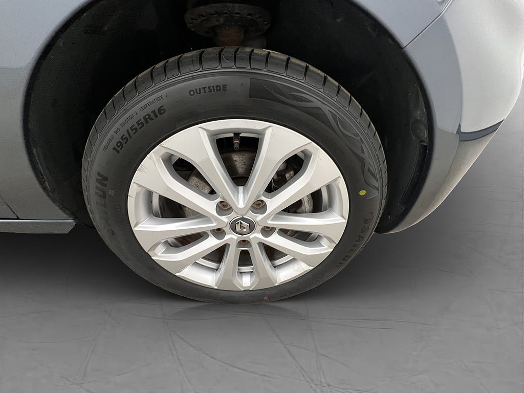 Vehicle Image 30
