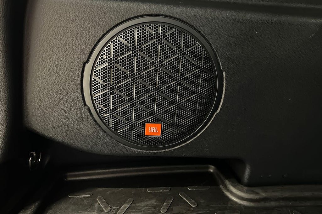 Vehicle Image 19