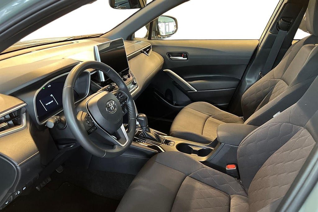 Vehicle Image 12