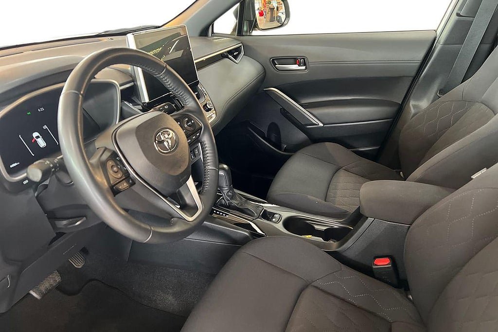 Vehicle Image 12