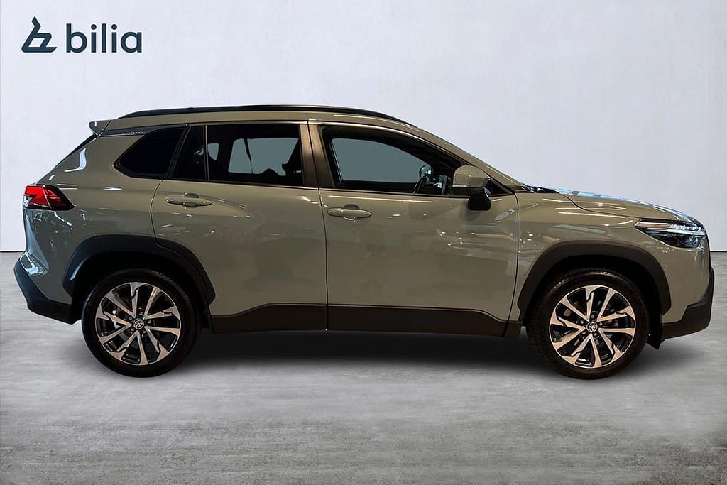 Vehicle Image 16