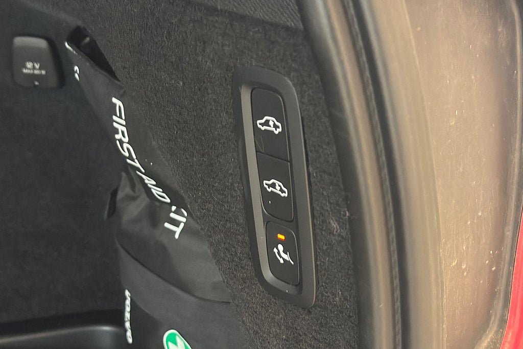 Vehicle Image 28