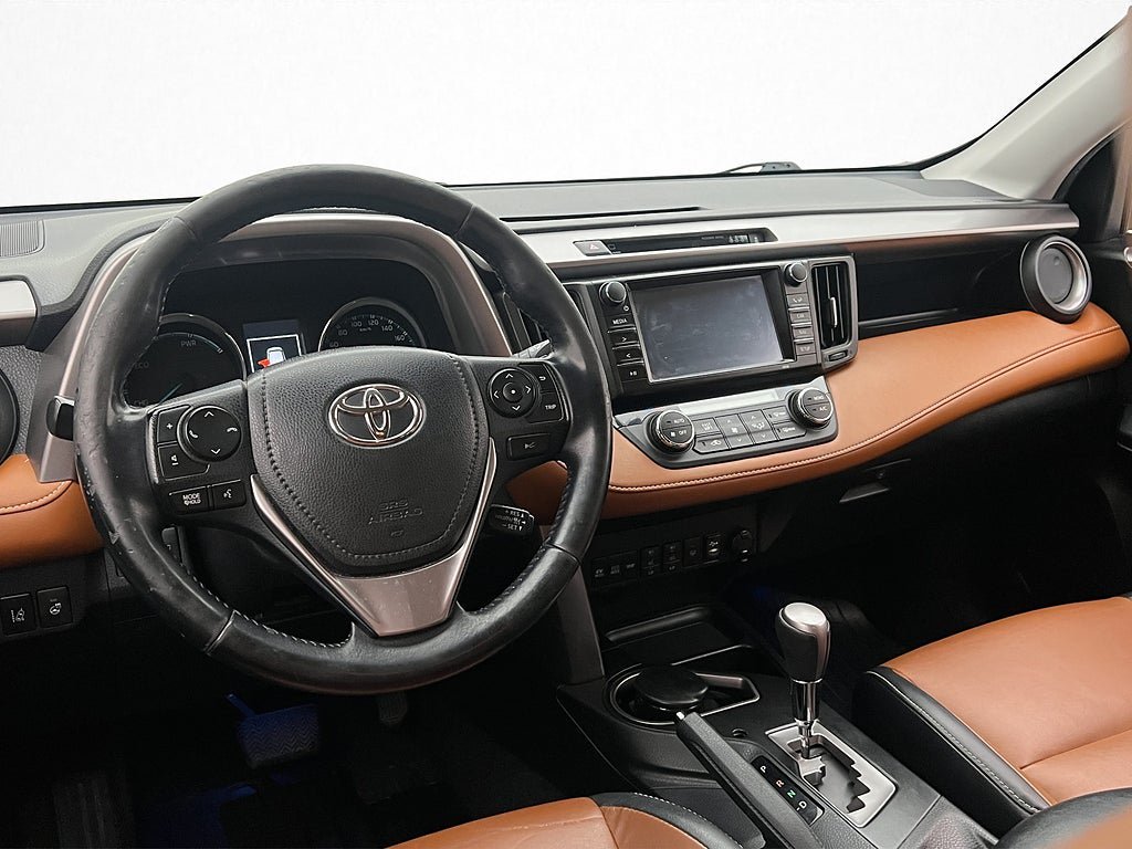 Vehicle Image 15