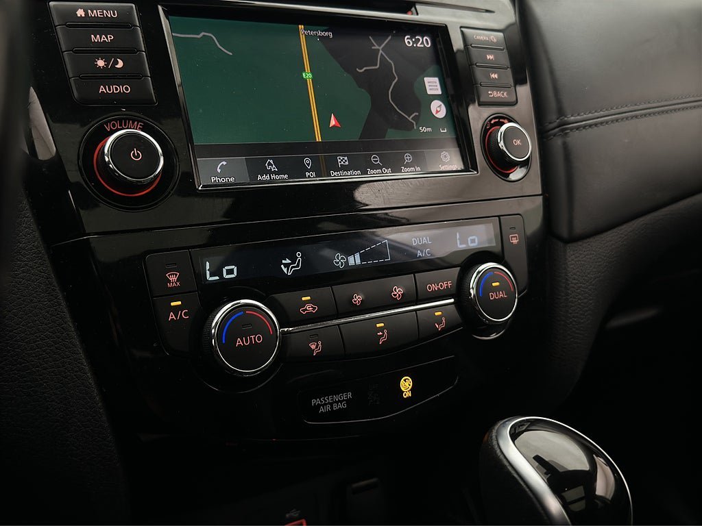 Vehicle Image 23
