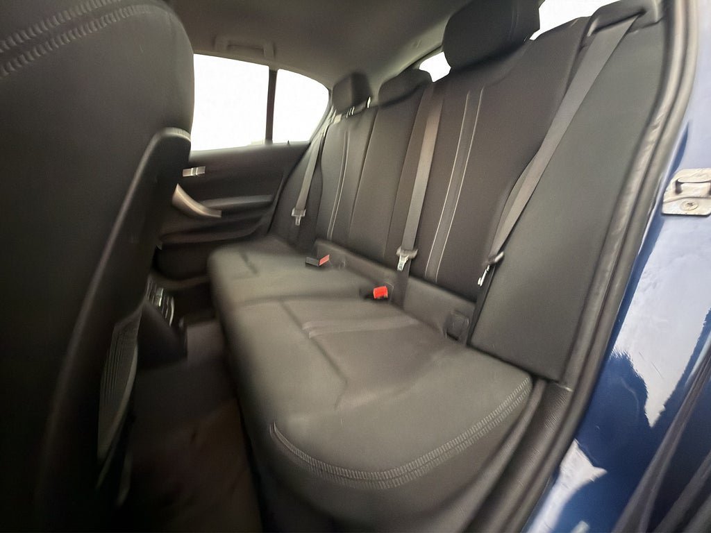 Vehicle Image 26