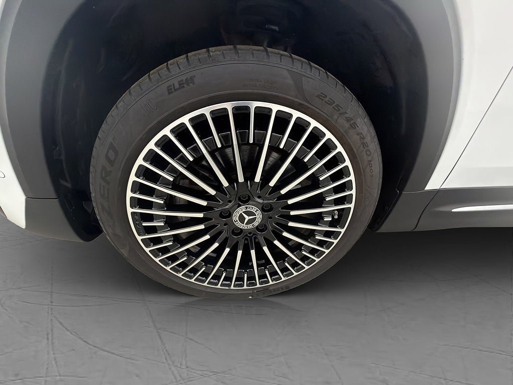 Vehicle Image 38