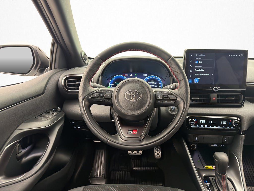 Vehicle Image 13