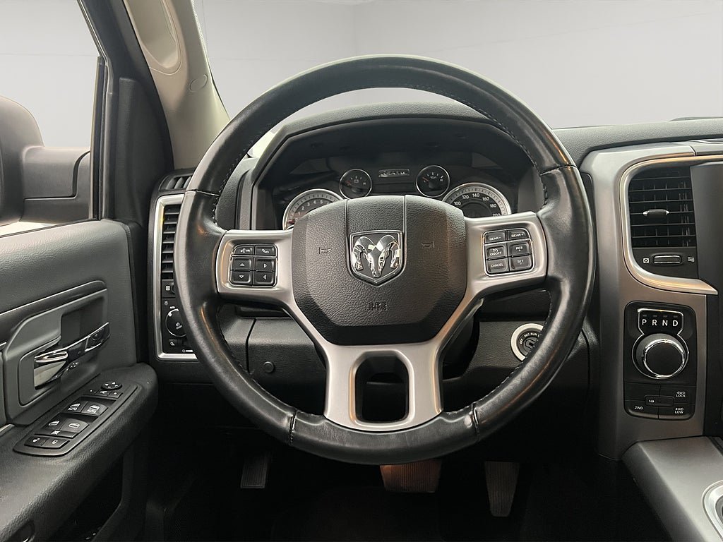 Vehicle Image 17