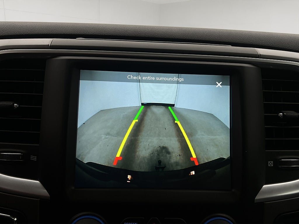 Vehicle Image 22