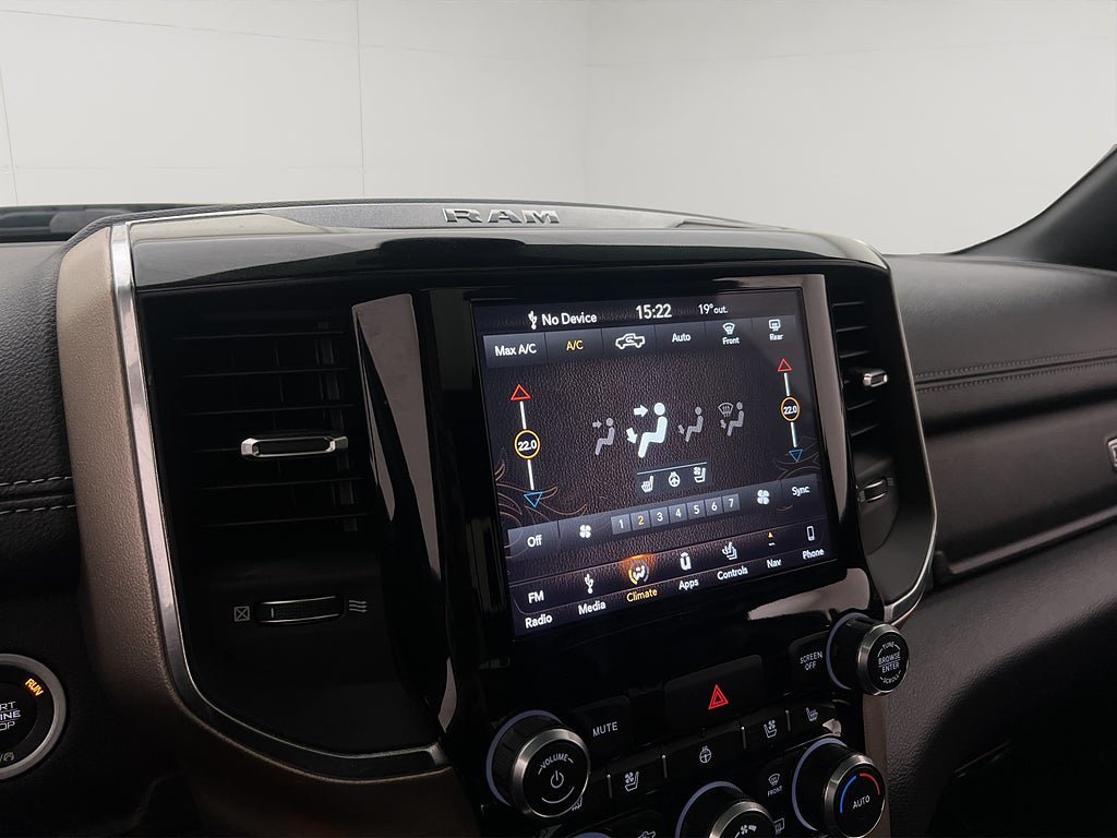 Vehicle Image 29