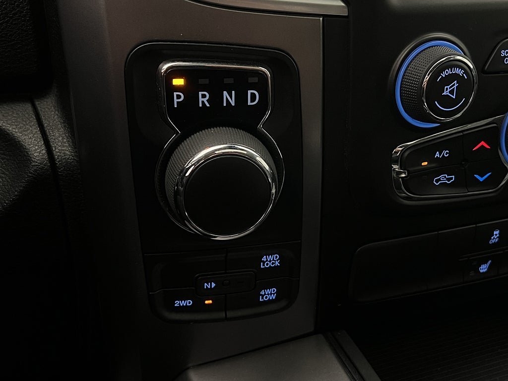 Vehicle Image 27