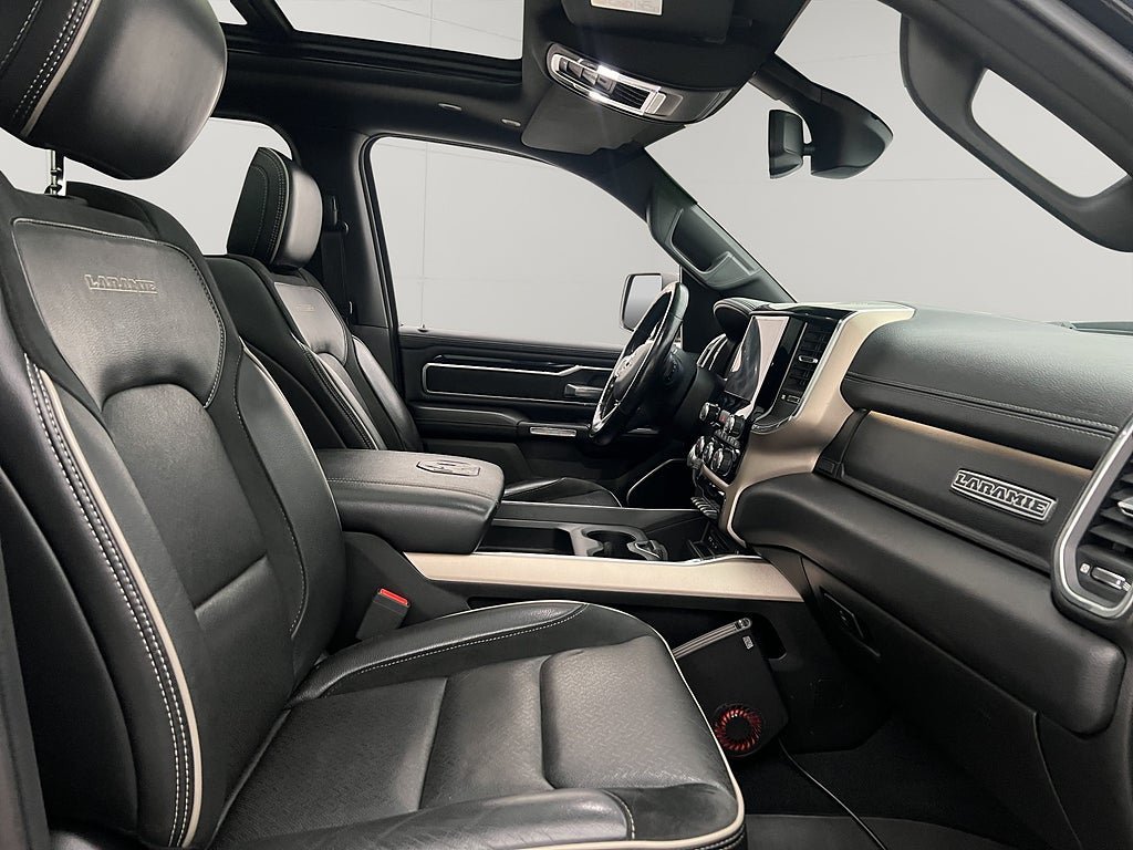 Vehicle Image 36