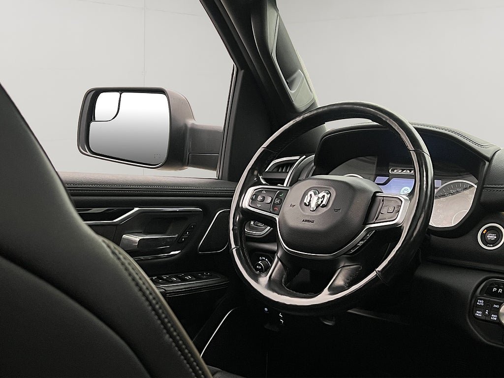 Vehicle Image 37