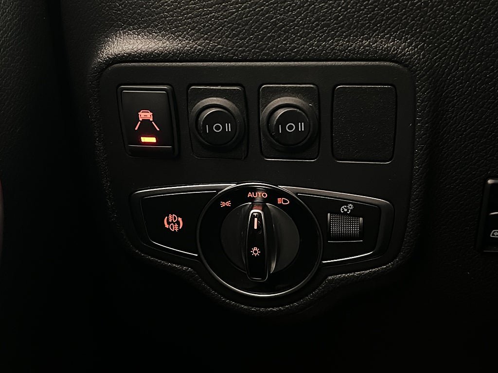 Vehicle Image 28