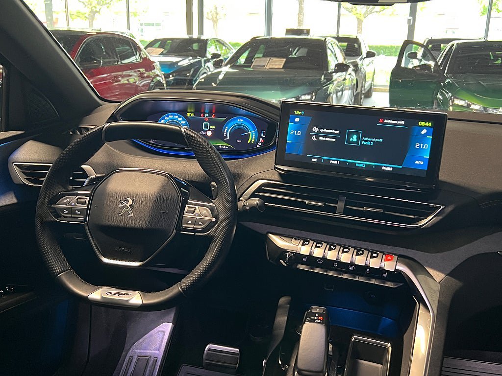 Vehicle Image 19