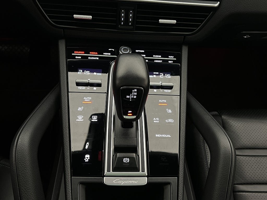 Vehicle Image 34