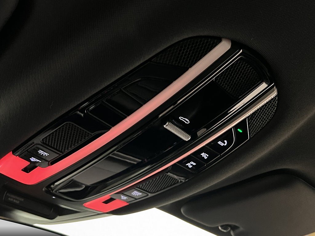 Vehicle Image 35