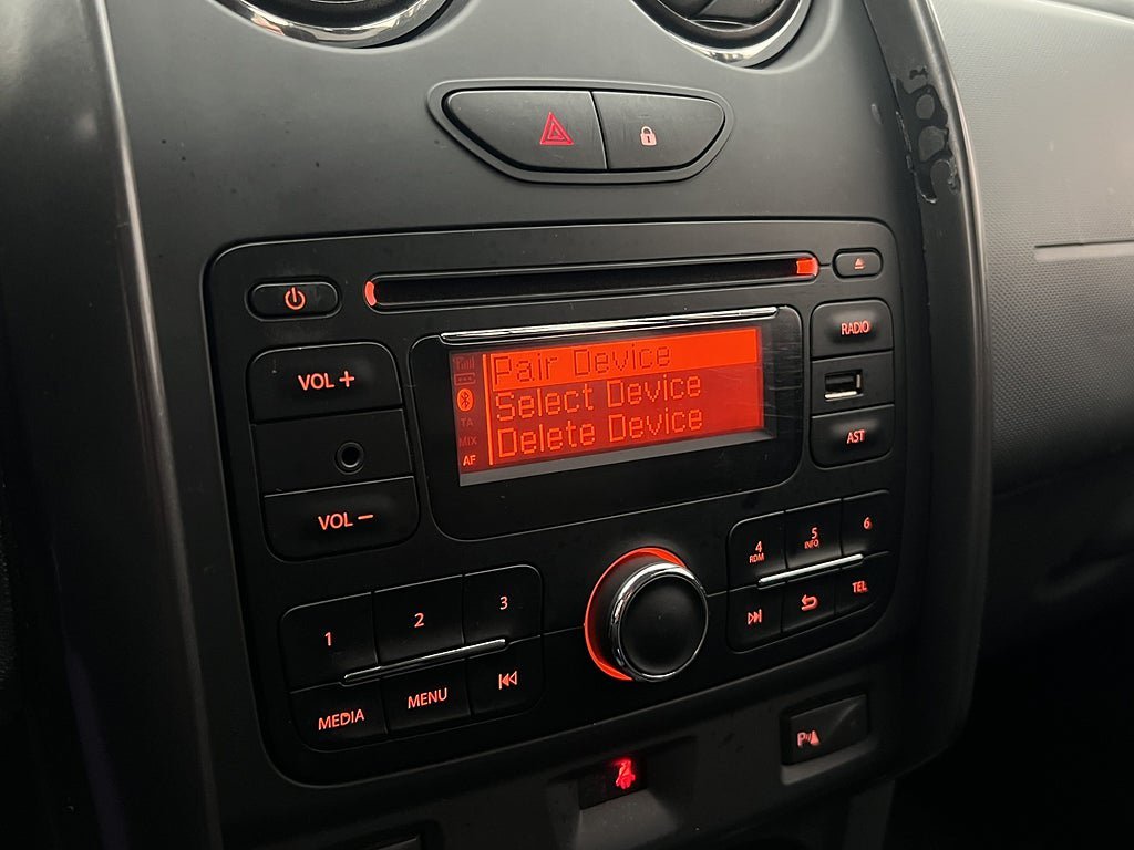 Vehicle Image 18
