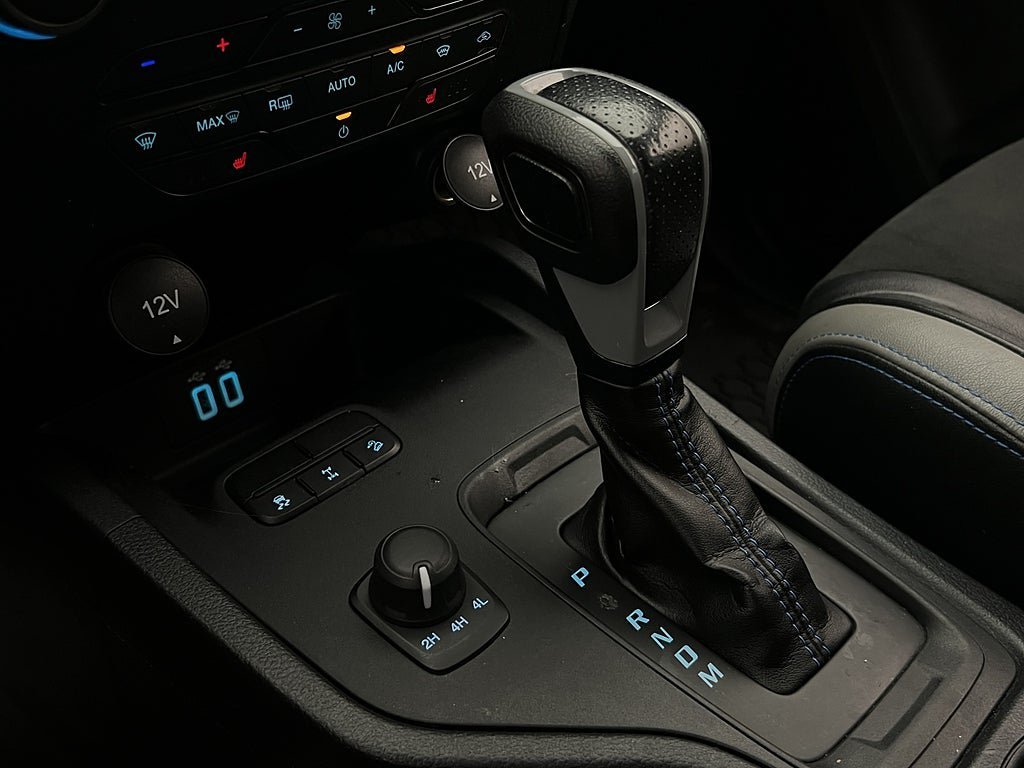 Vehicle Image 28
