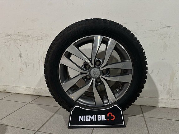 Vehicle Image 17