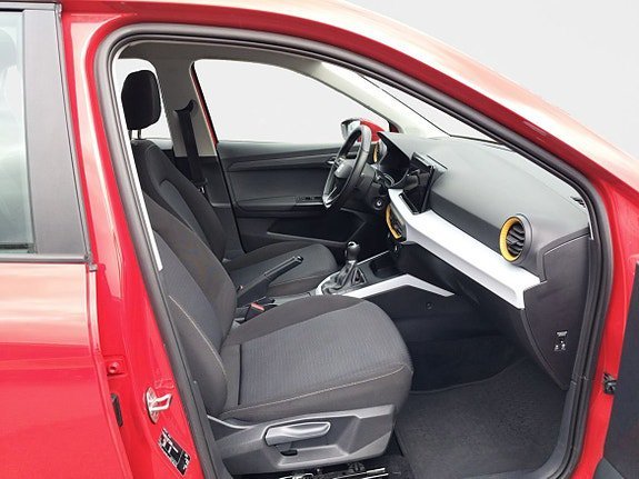 Vehicle Image 14