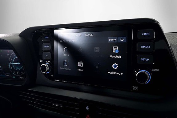 Vehicle Image 15