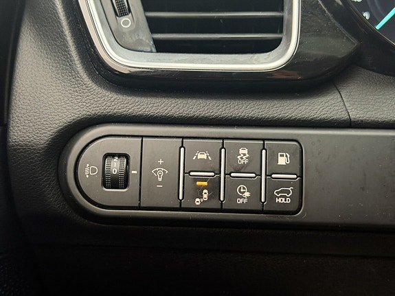 Vehicle Image 26