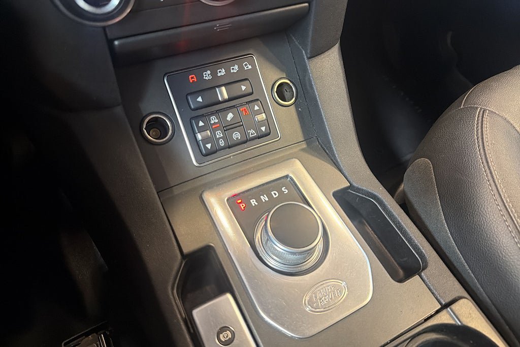 Vehicle Image 19