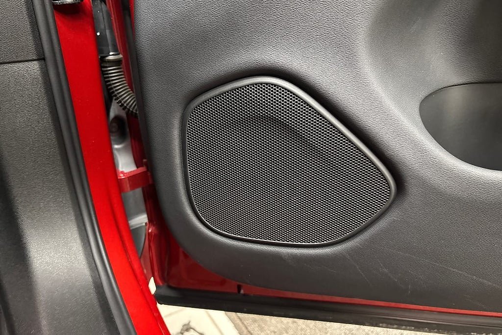 Vehicle Image 24