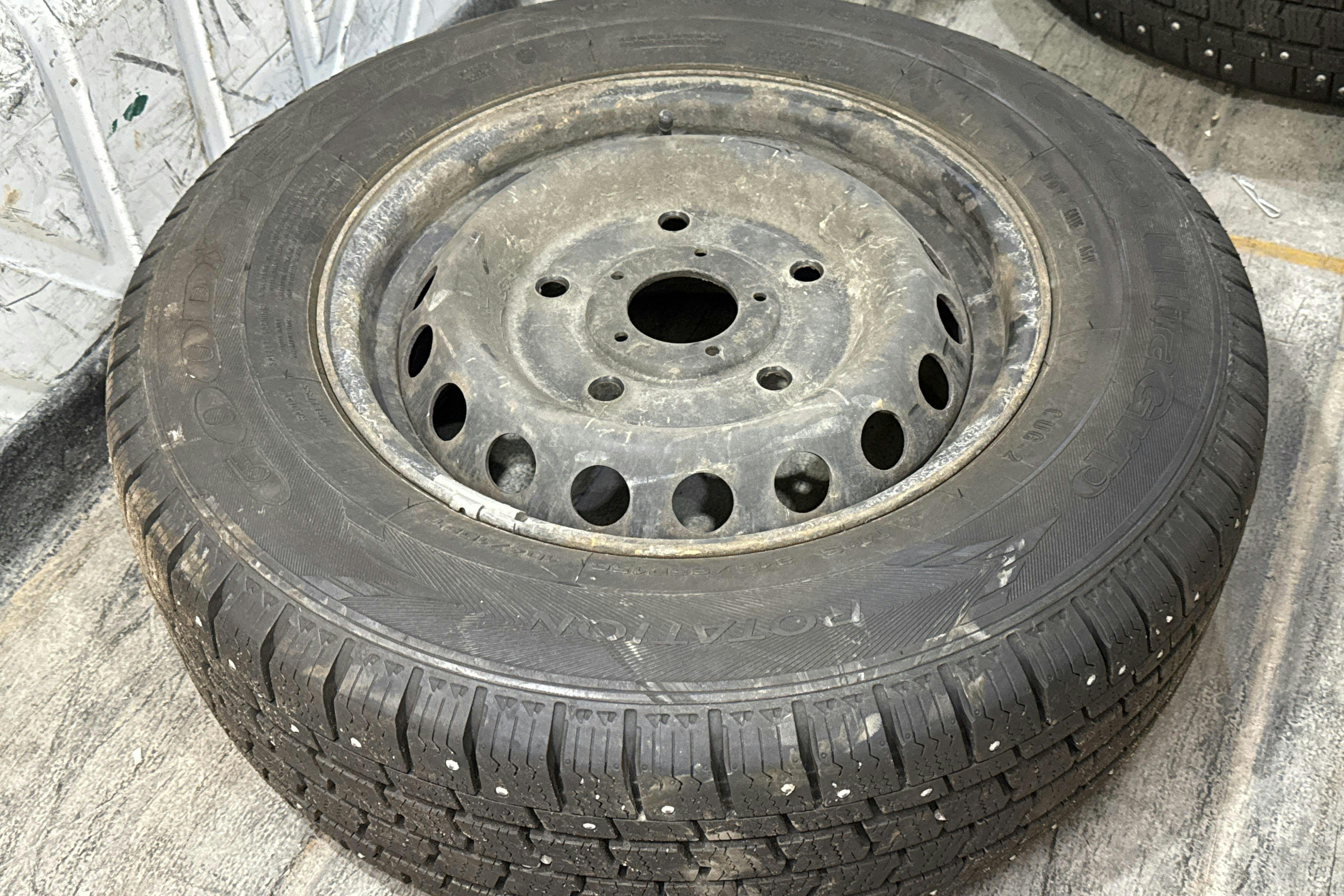 Vehicle Image 14