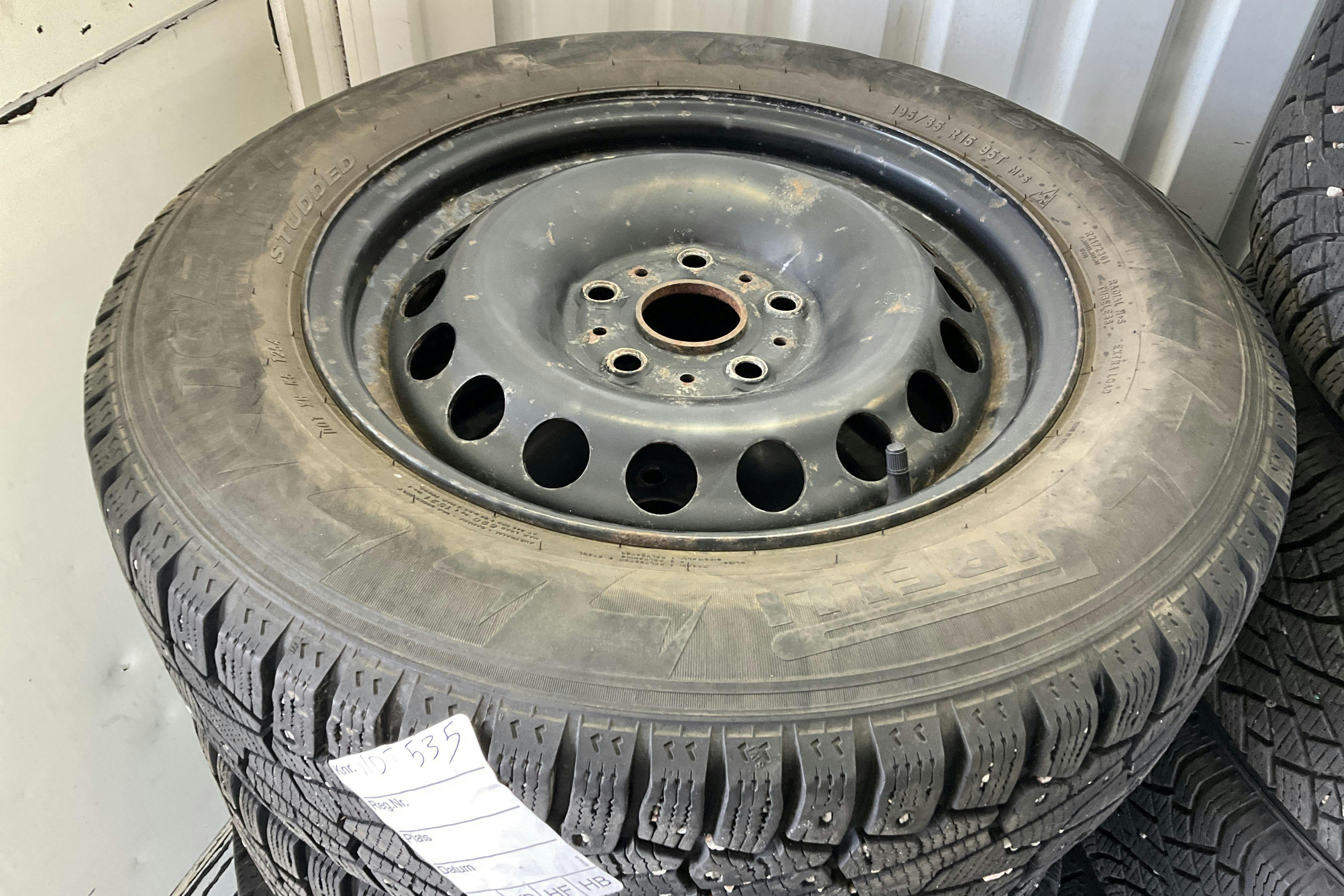 Vehicle Image 12