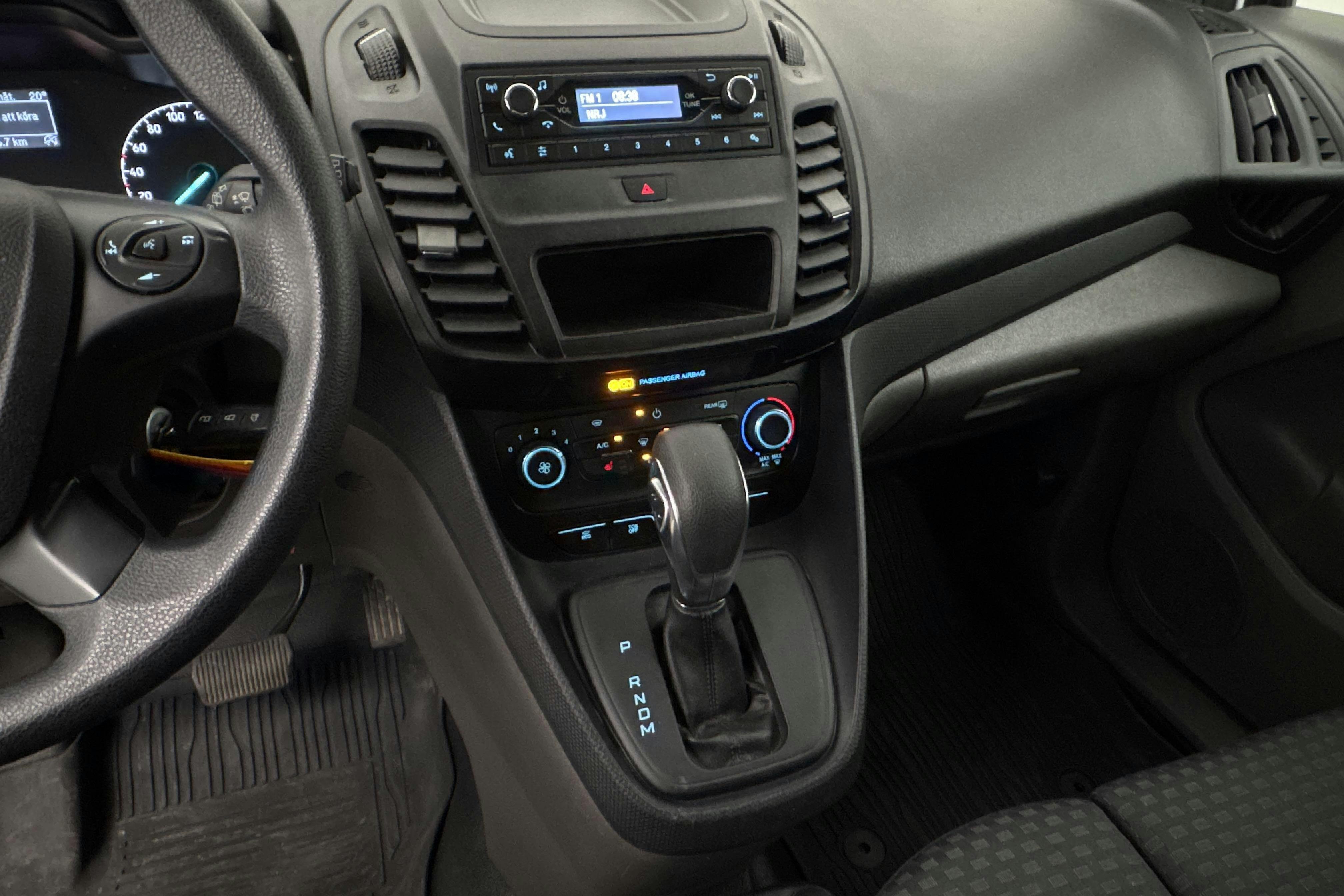 Vehicle Image 13