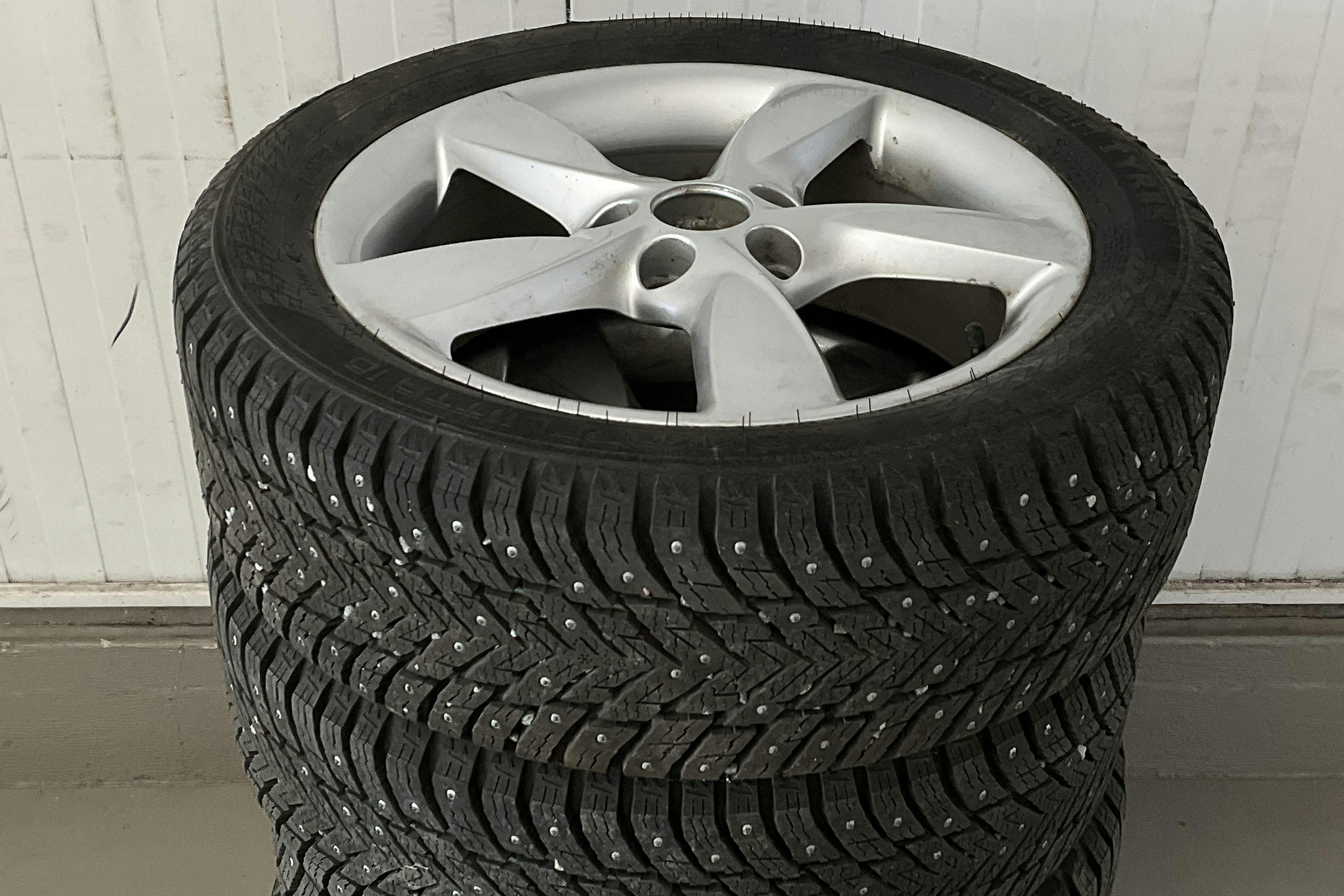 Vehicle Image 13